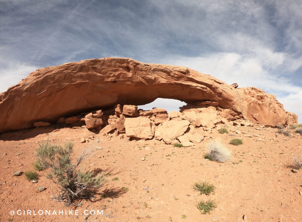 Hiking to Sunset Arch & Moonrise Arch, Grand Staircase Escalante National Monument